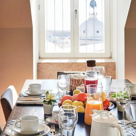 Five Stars Combro 7 Apartament