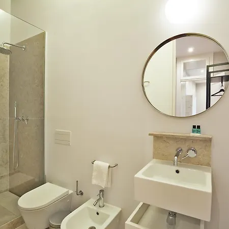 Five Stars Combro 7 Apartmán *