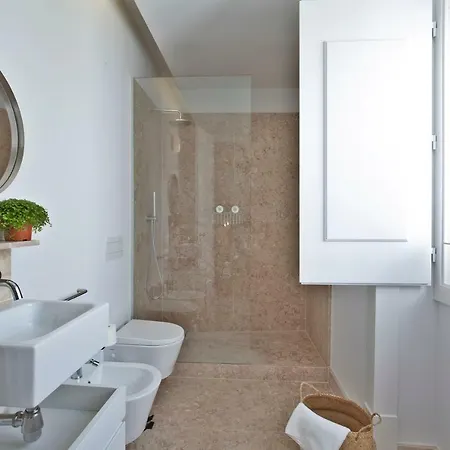 Five Stars Combro 7 Апартаменты