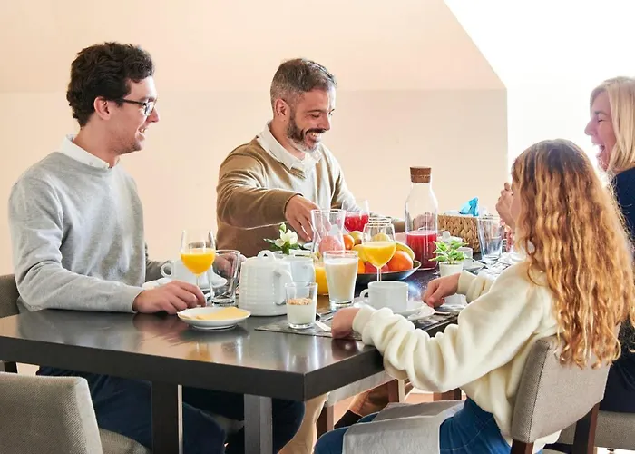 شقة Five Stars Combro 7 *