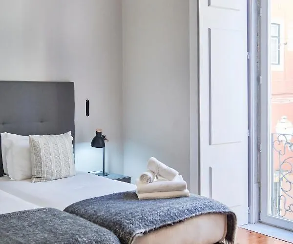 شقة Five Stars Combro 7