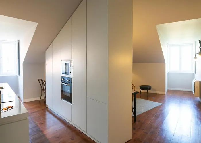 شقة Five Stars Combro 7