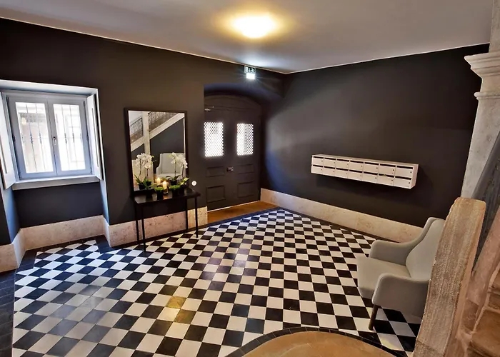 شقة Five Stars Combro 7