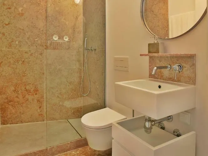 Five Stars Combro 7 شقة *