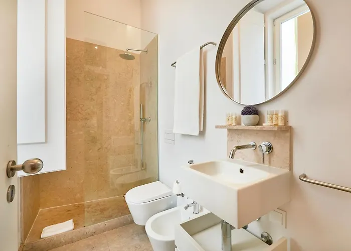 Five Stars Combro 7 شقة